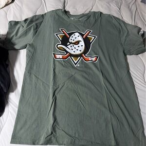 Anahiem Ducks Violent Gentleman Graphic Hockey Mask Tee - Men's Shirt